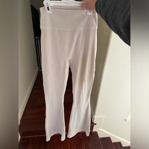 Buff bunny Flare Leggings Large - Buffbunny